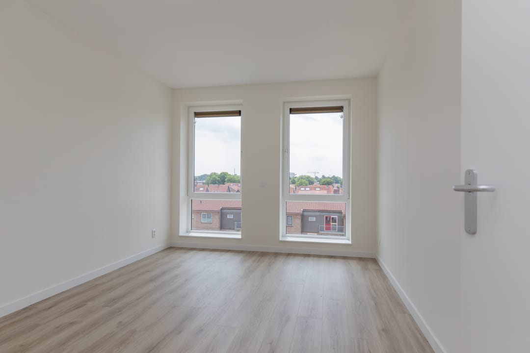 Photo 13 of Koningin Julianastraat 95