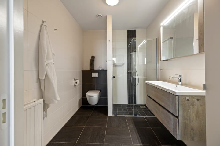 Photo 23 of President Kennedyplein 195