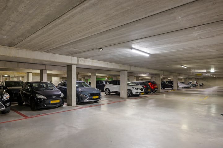 Photo 28 of President Kennedyplein 195