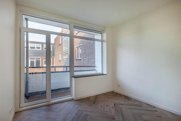 Foto 18 van Marconistraat 107-A