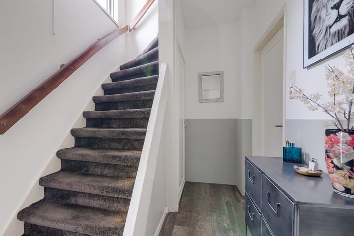 Photo 21 of Leliestraat 46