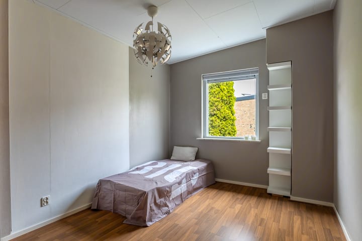 Photo 20 of Thialflaan 18