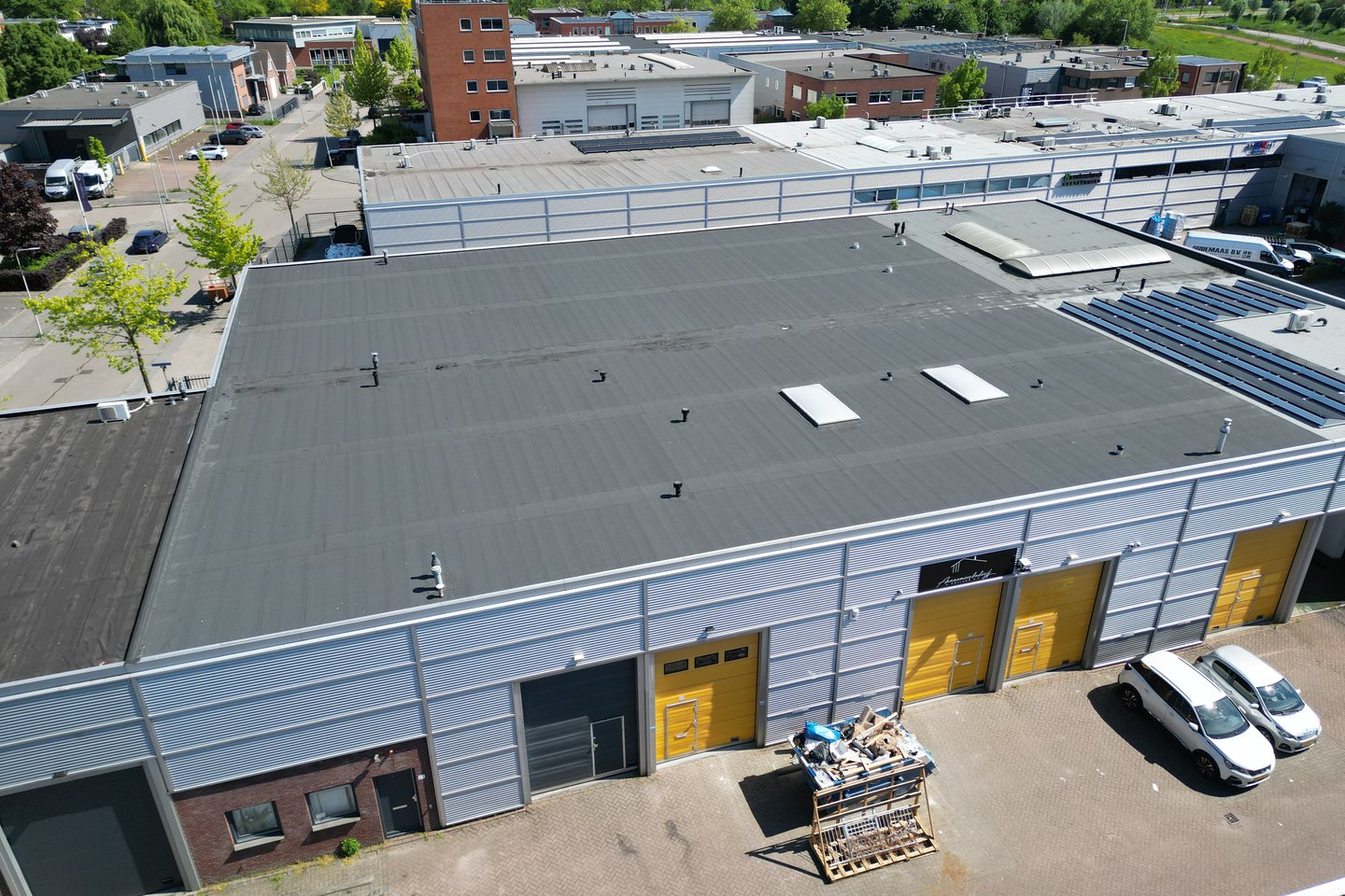 View photo 2 of De Plaats 31