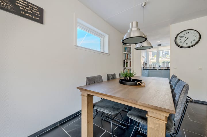 Photo 10 of Prinses Amaliastraat 2