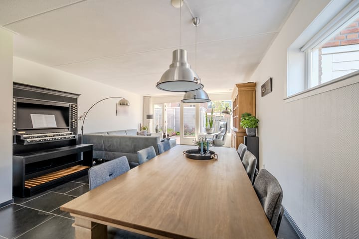 Photo 15 of Prinses Amaliastraat 2