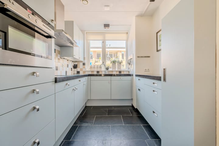 Photo 17 of Prinses Amaliastraat 2