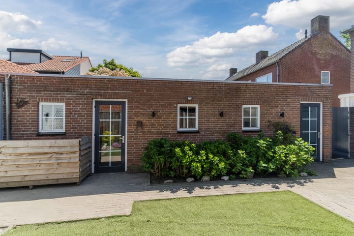 Foto 28 van Lindenstraat 45