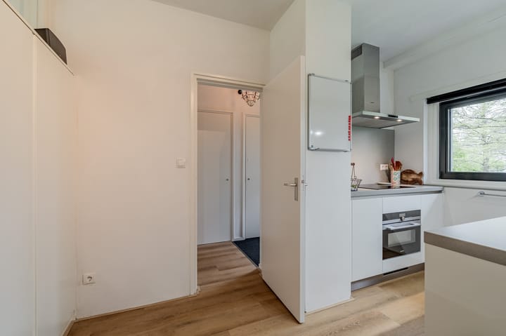 Photo 13 of Camera Obscuralaan 398