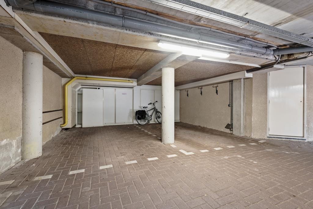 Photo 27 of Sarphatistraat 14-N