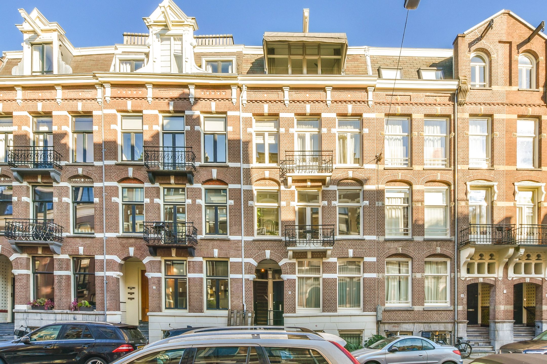 Foto 30 van Van Eeghenstraat 20-1