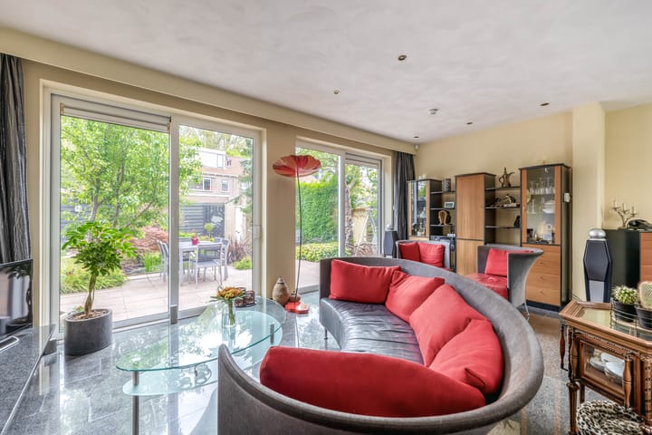 Foto 2 van von Suttnerstraat 54