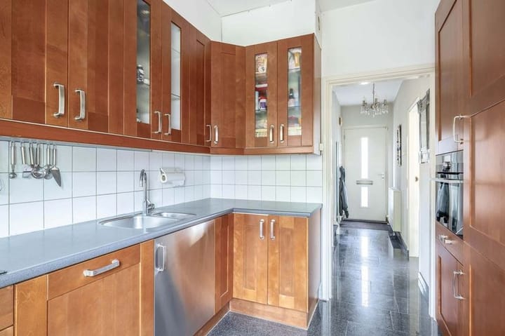 Foto 16 van von Suttnerstraat 54