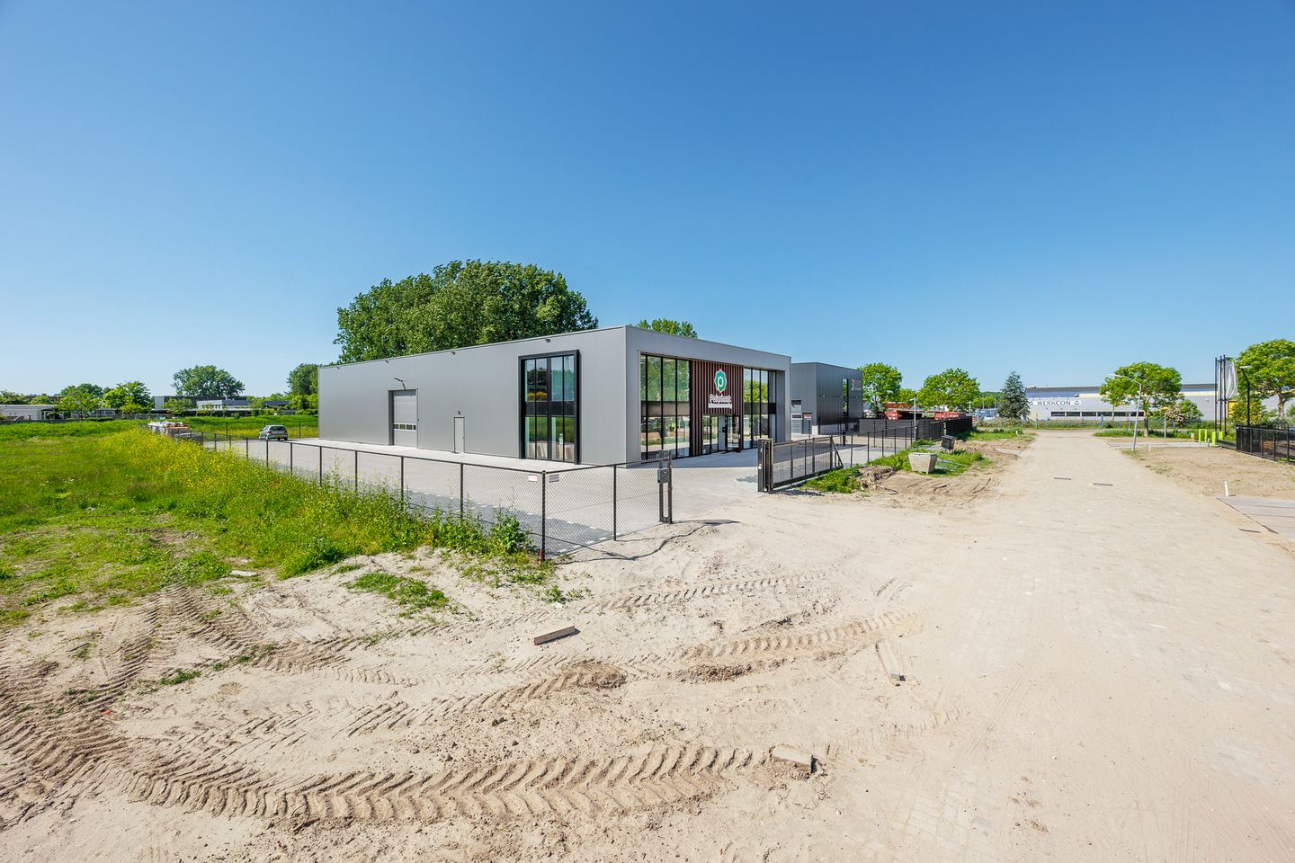 View photo 3 of Dwarsvaartweg 6