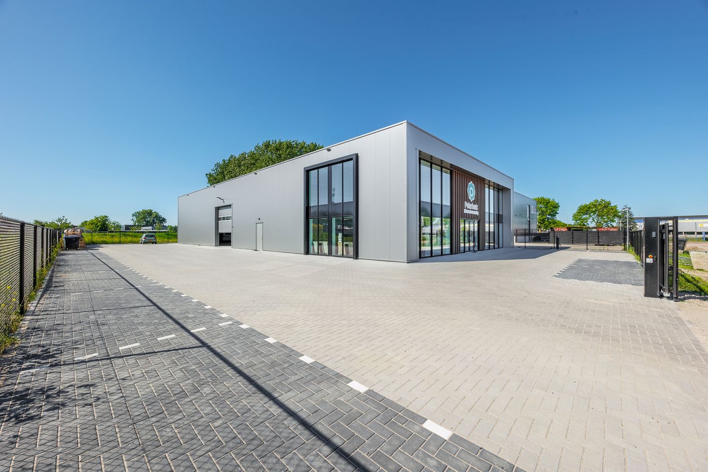 View photo 4 of Dwarsvaartweg 6
