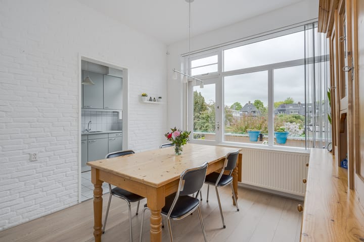 Foto 11 van Van 't Hoffstraat 20-B