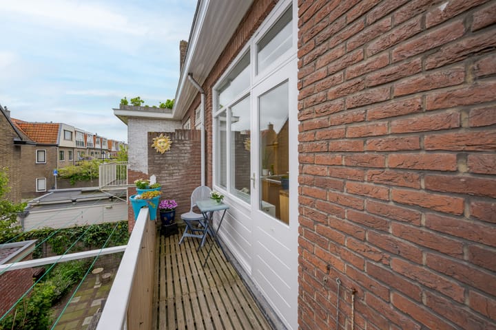 Foto 16 van Van 't Hoffstraat 20-B