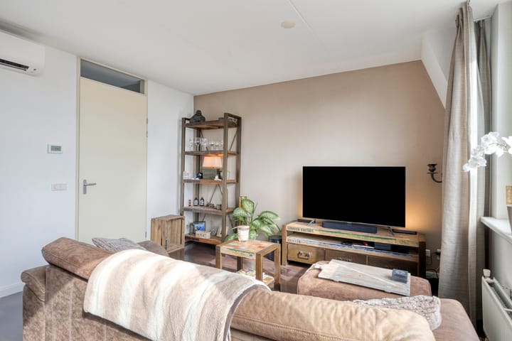 Foto 10 van Prinses Amaliahof 28