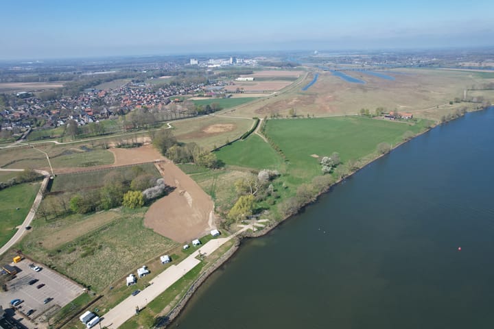 Photo 2 of Bouwkavel Veerweg 5A