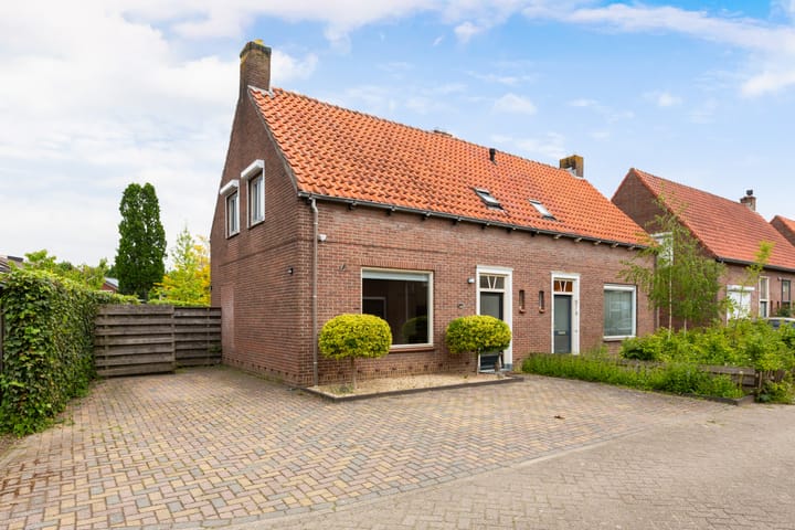 Foto 1 van Beatrixstraat 12