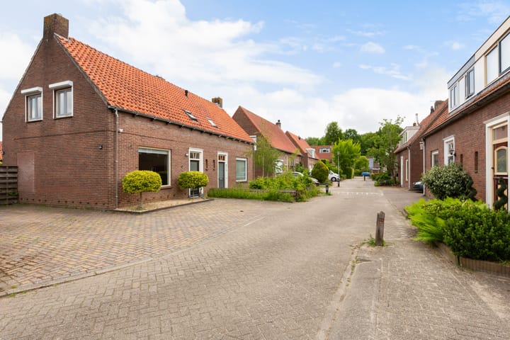 Foto 7 van Beatrixstraat 12