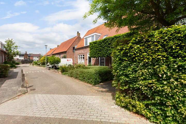 Foto 9 van Beatrixstraat 12