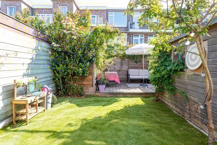 Foto 15 van Kamillestraat 27