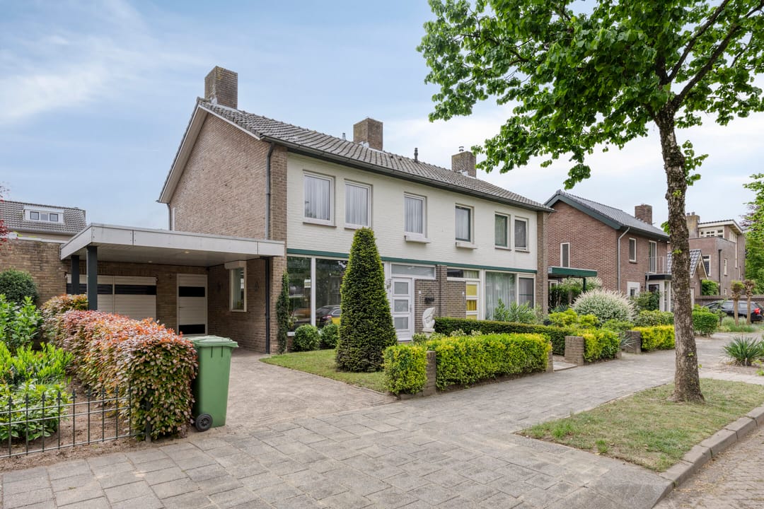 Foto 1 van Vincent van Goghstraat 13