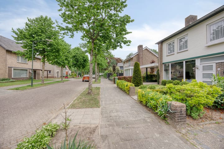 Foto 3 van Vincent van Goghstraat 13