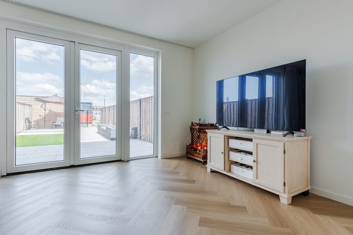 Foto 10 van Elizabeth Anscombestraat 5