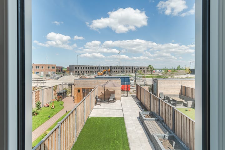 Foto 19 van Elizabeth Anscombestraat 5