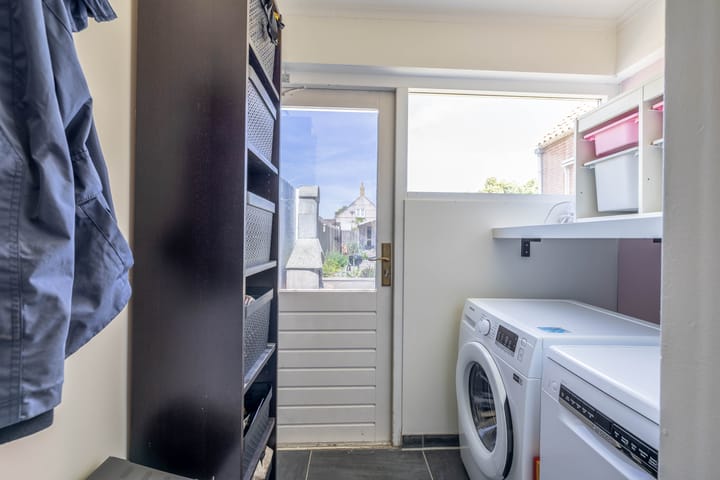 Foto 19 van Voorstraat 16