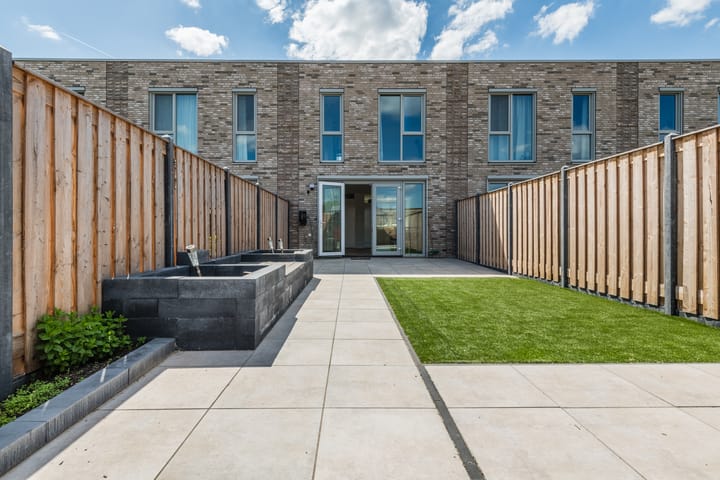 Foto 33 van Elizabeth Anscombestraat 5