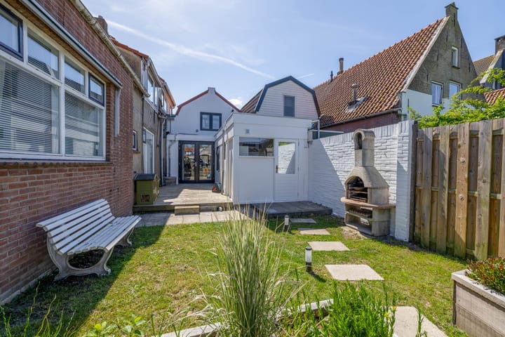 Foto 28 van Voorstraat 16