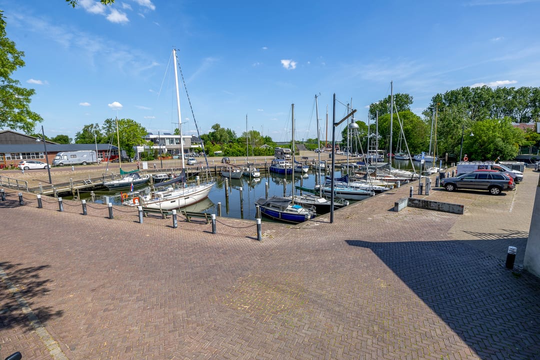 Foto 31 van Voorstraat 16