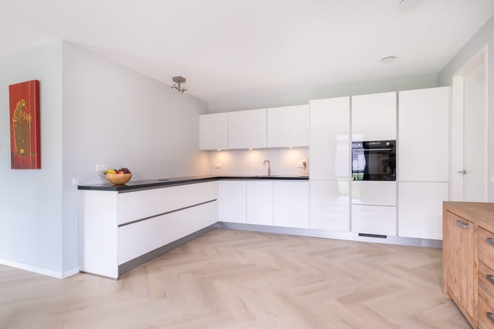 Photo 29 of Pier Thomasstrjitte 13