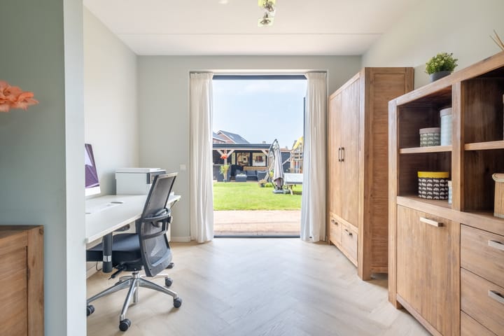 Photo 34 of Pier Thomasstrjitte 13