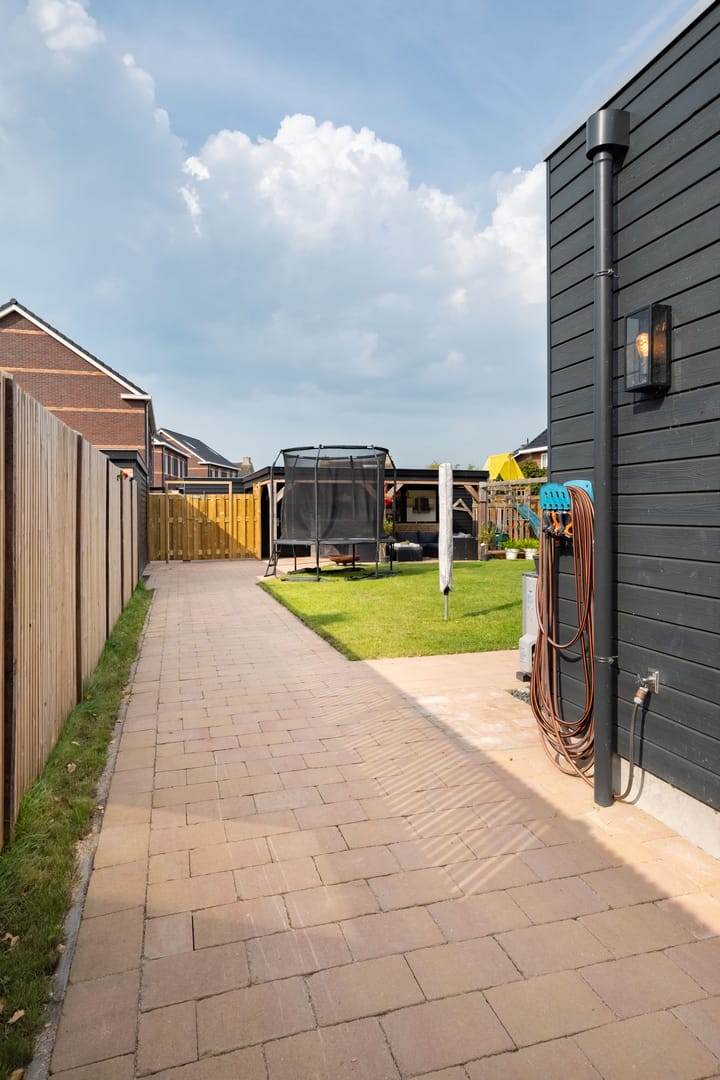 Photo 37 of Pier Thomasstrjitte 13