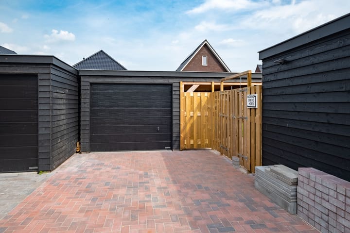 Photo 45 of Pier Thomasstrjitte 13