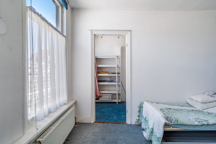 Foto 45 van Van Merlenstraat 120