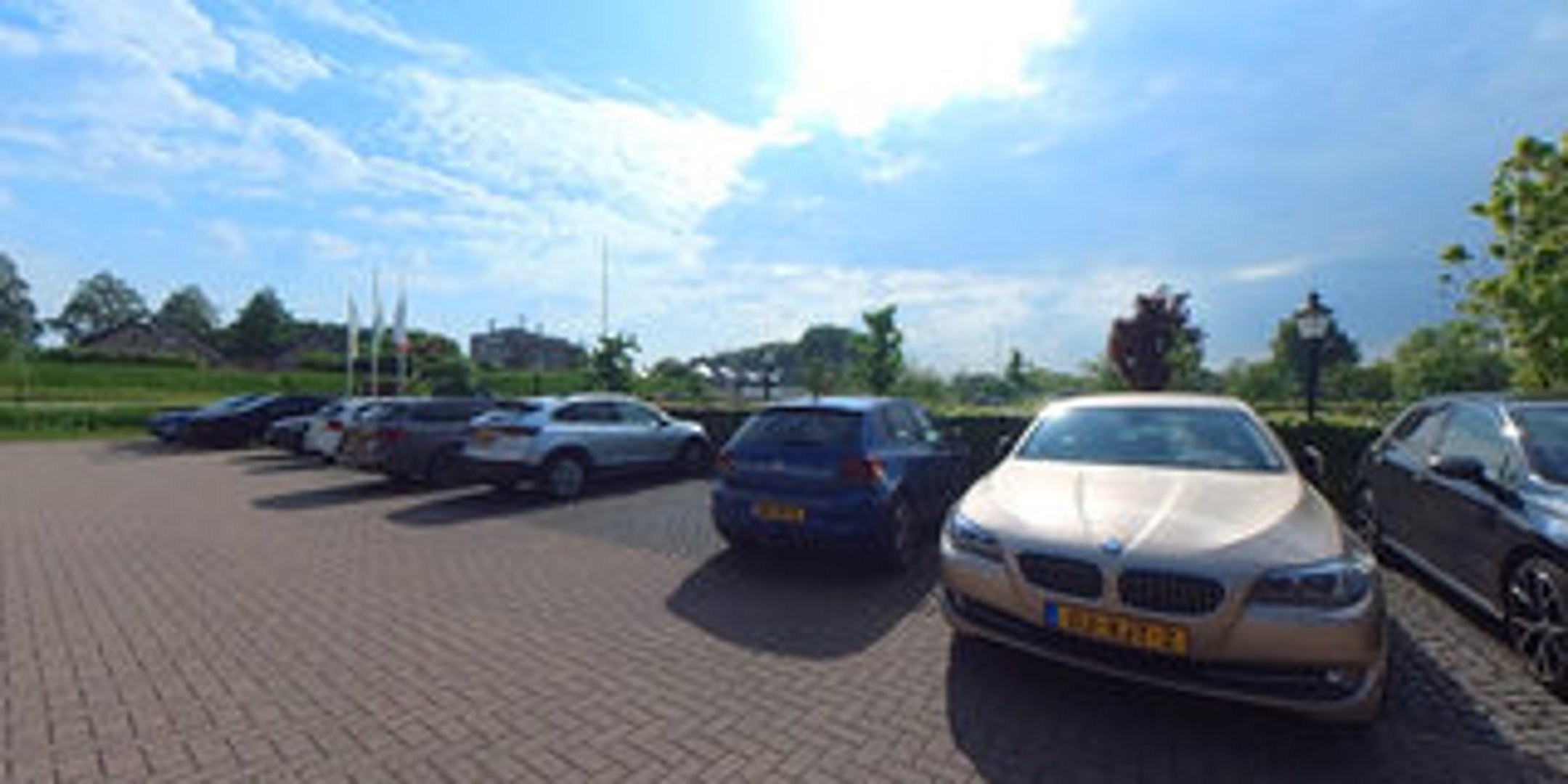 View 360° photos