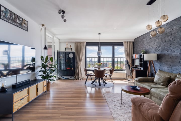 Photo 1 of Simon Carmiggelthof 198