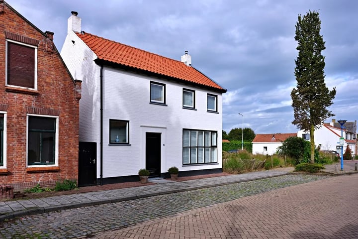 Foto 1 van Dorpsstraat 4