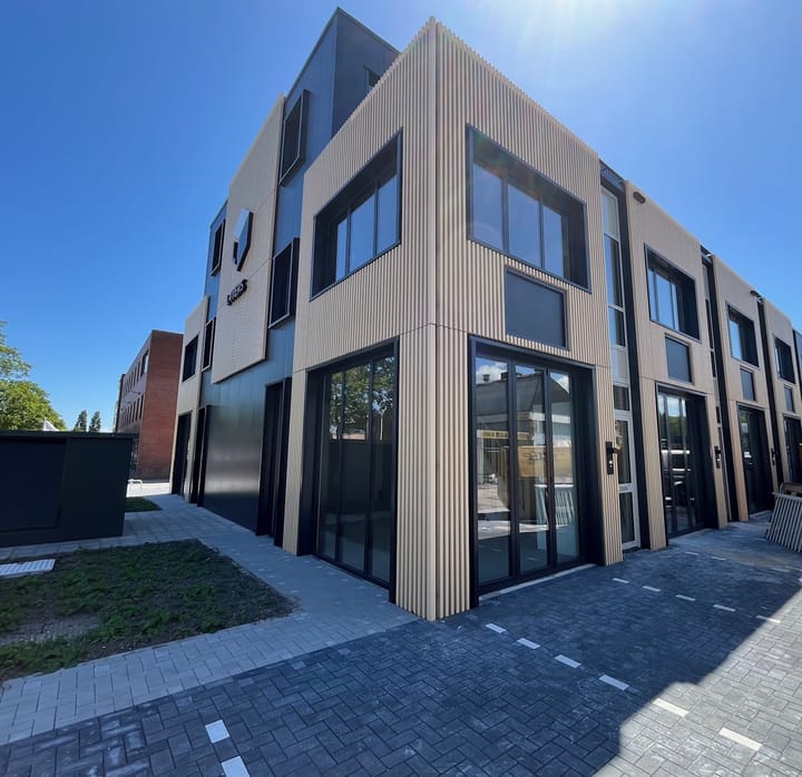 Verrijn Stuartweg 42