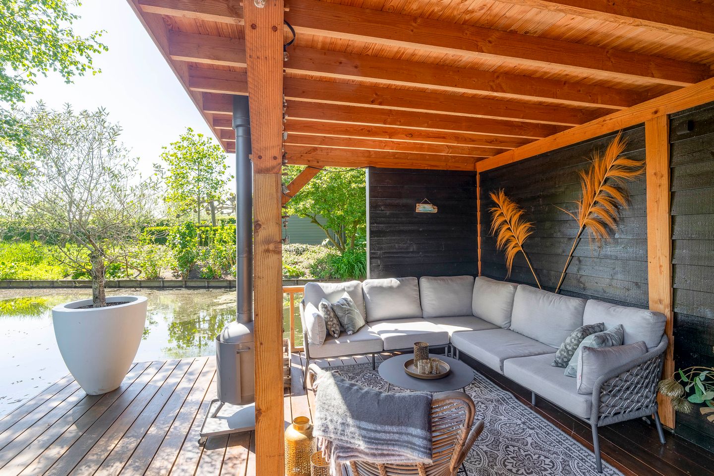 Foto 35 van Lopikerweg 1-B