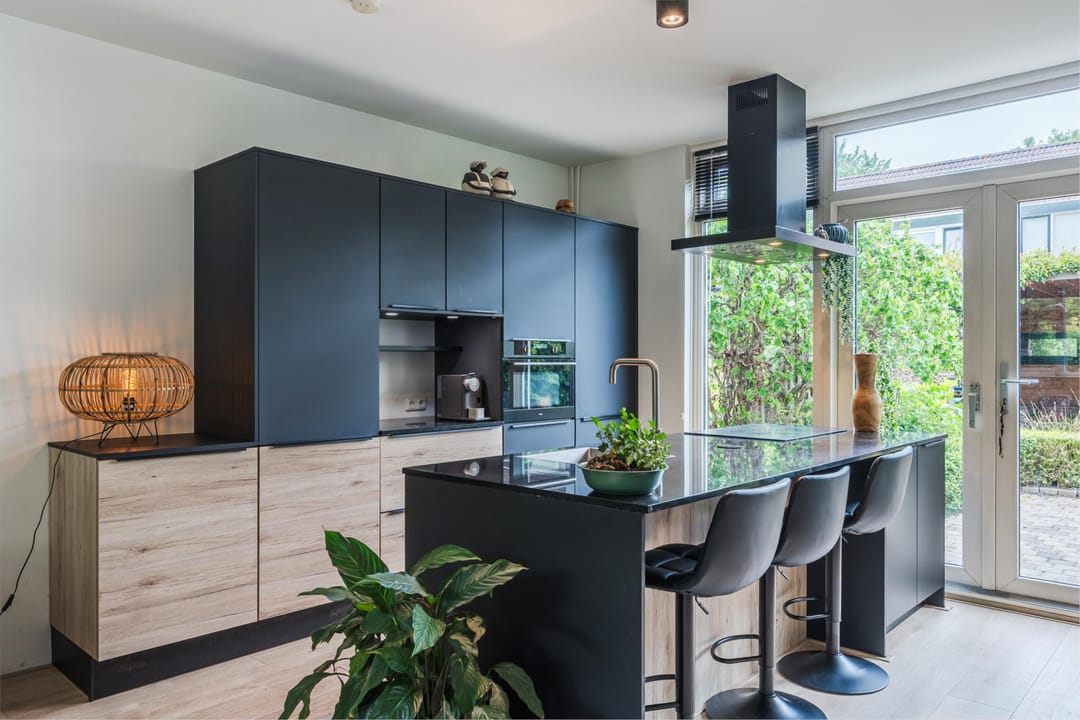 Photo 8 of Dr. J. Presserstraat 74