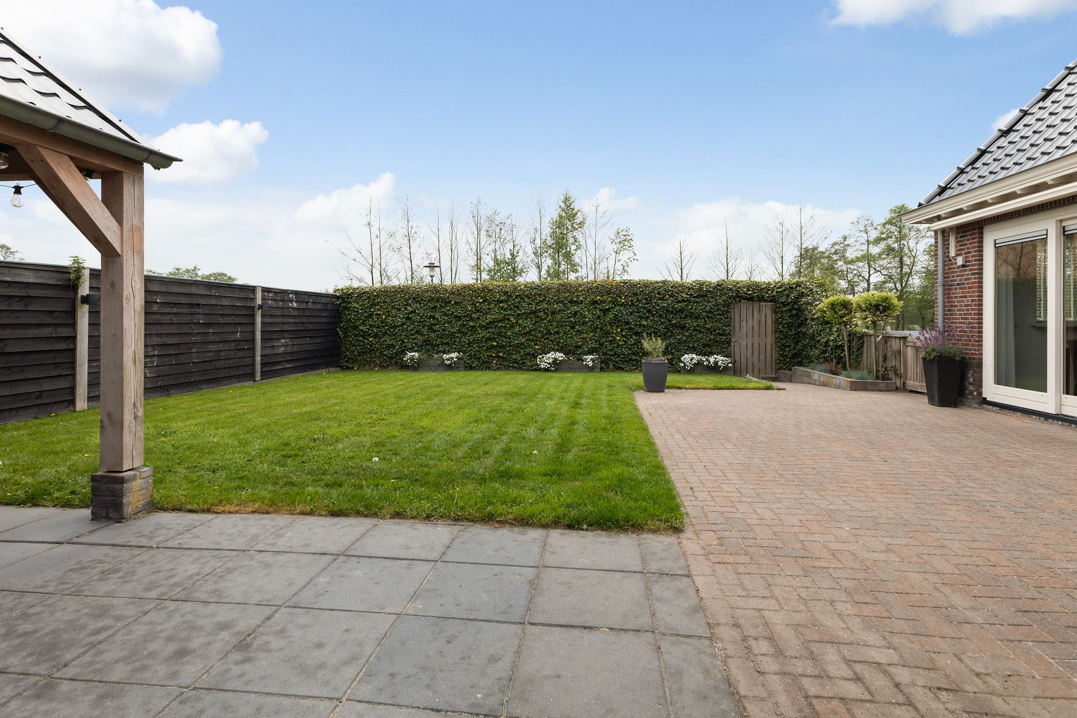 Foto 30 van De Bûterblom 2