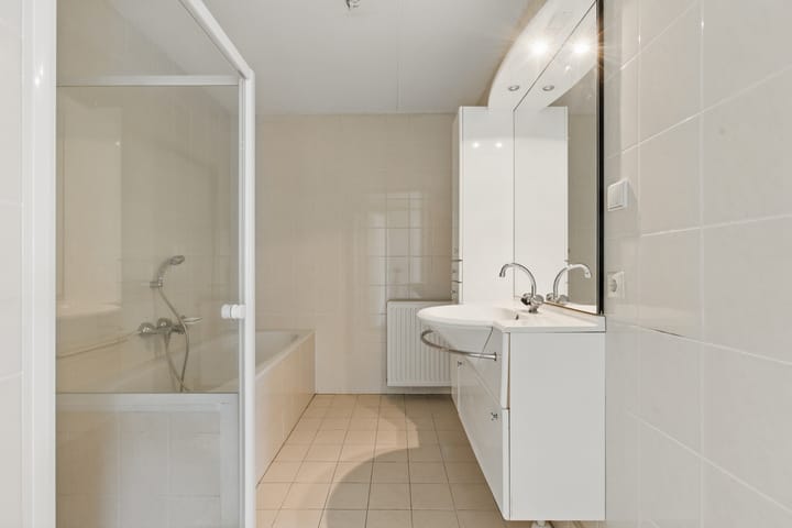 Photo 24 of Valkenaerhof 71