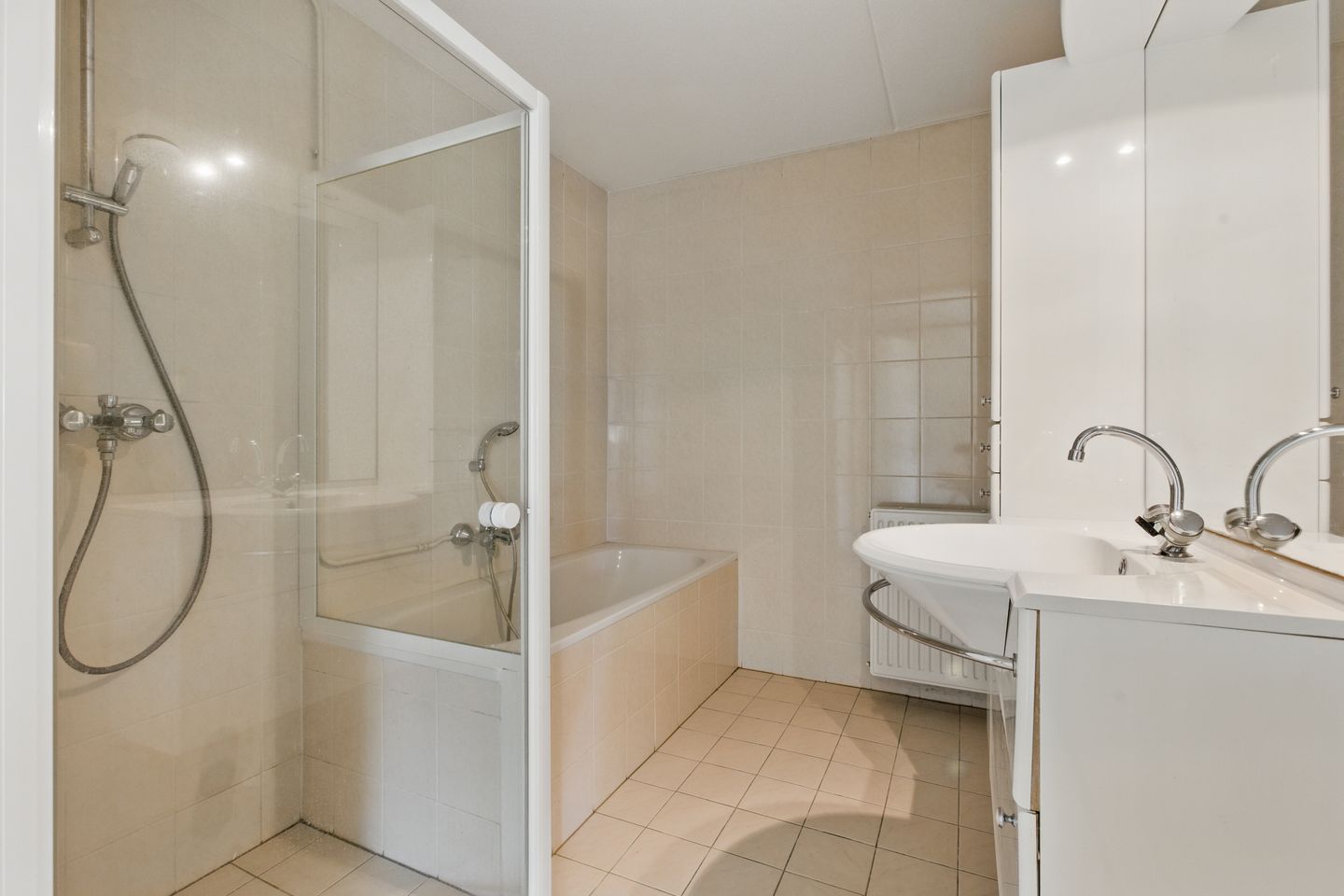 Foto 25 van Valkenaerhof 71