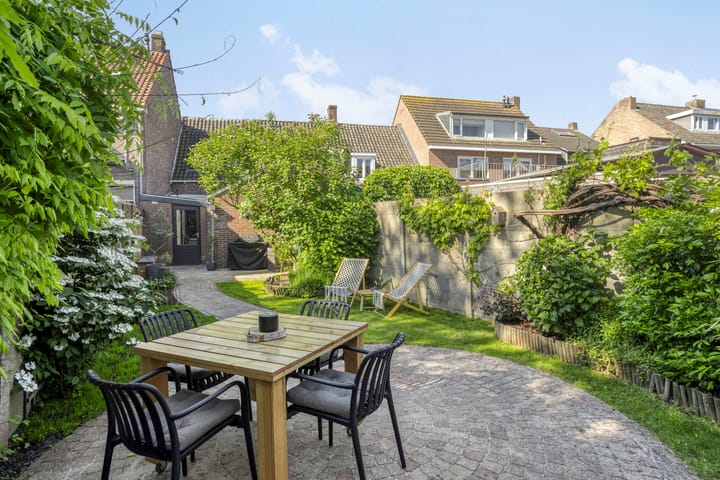 Foto 1 van Hasseltstraat 102