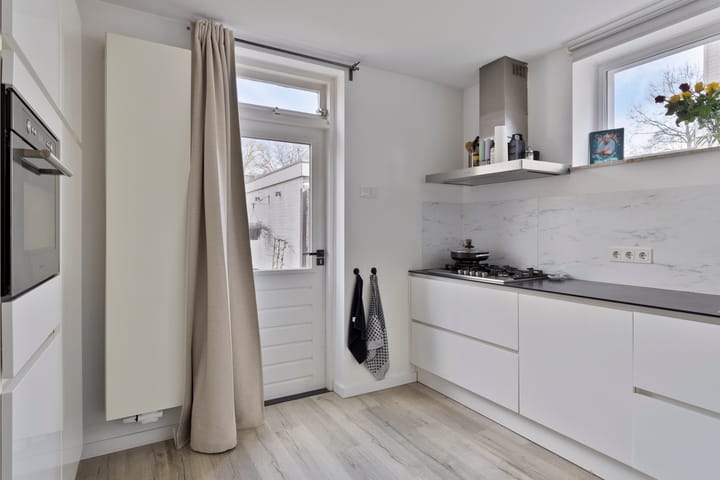 Foto 15 van Stikkerstraat 19